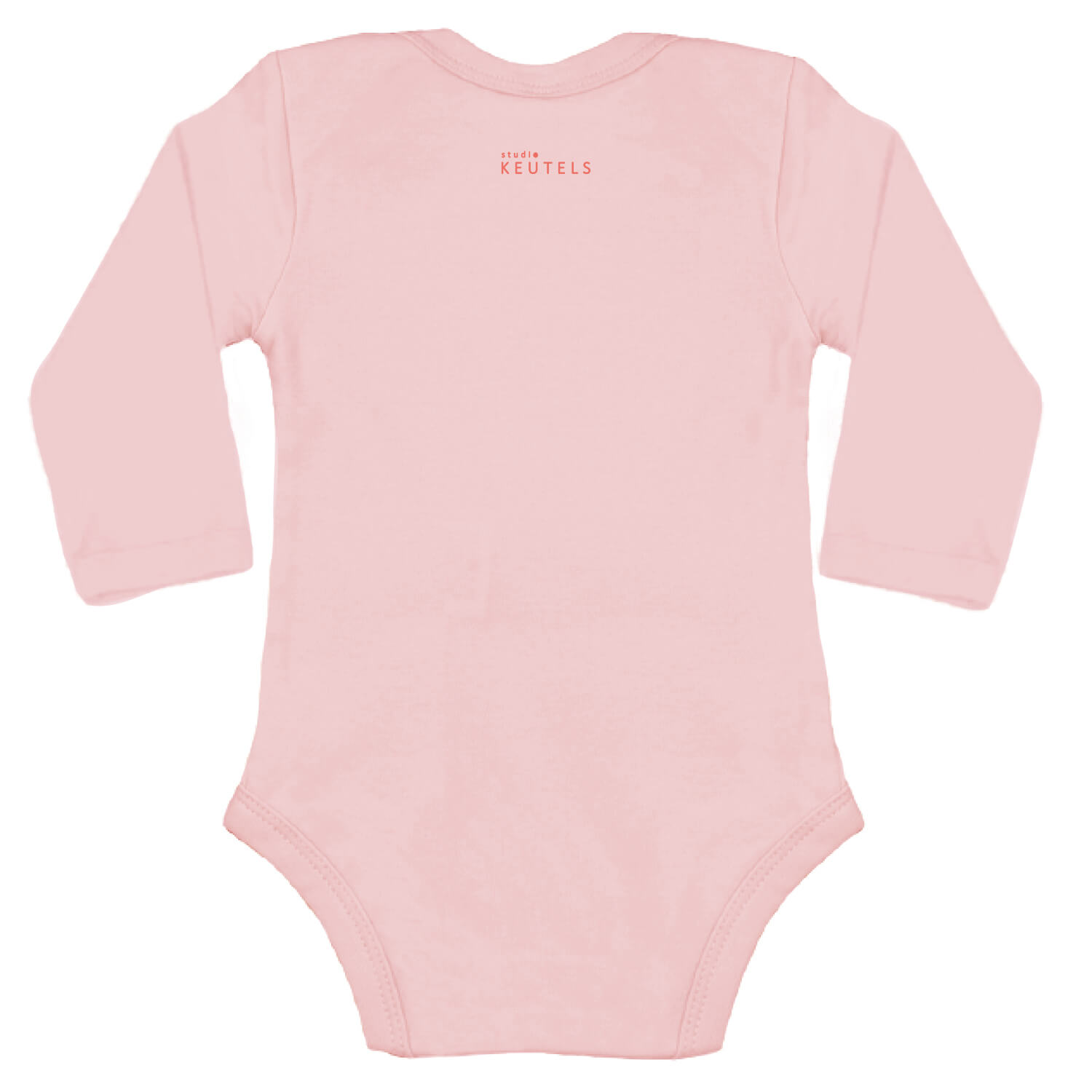 Achterkant van roze romper met lange mouw, logoprint ‘Studio Keutels’ klein in koraal – duurzaam, 100% katoen